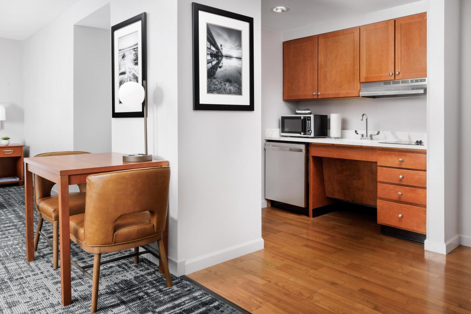 Homewood Suites By Hilton Портсмут Экстерьер фото